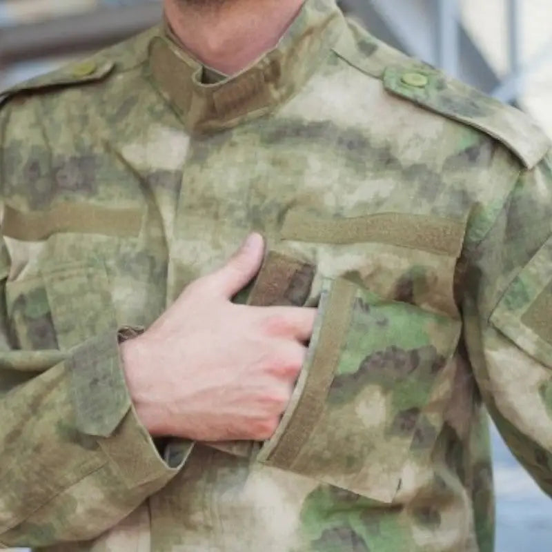 UNIFORME MILITAIRE CAMOUFLAGE